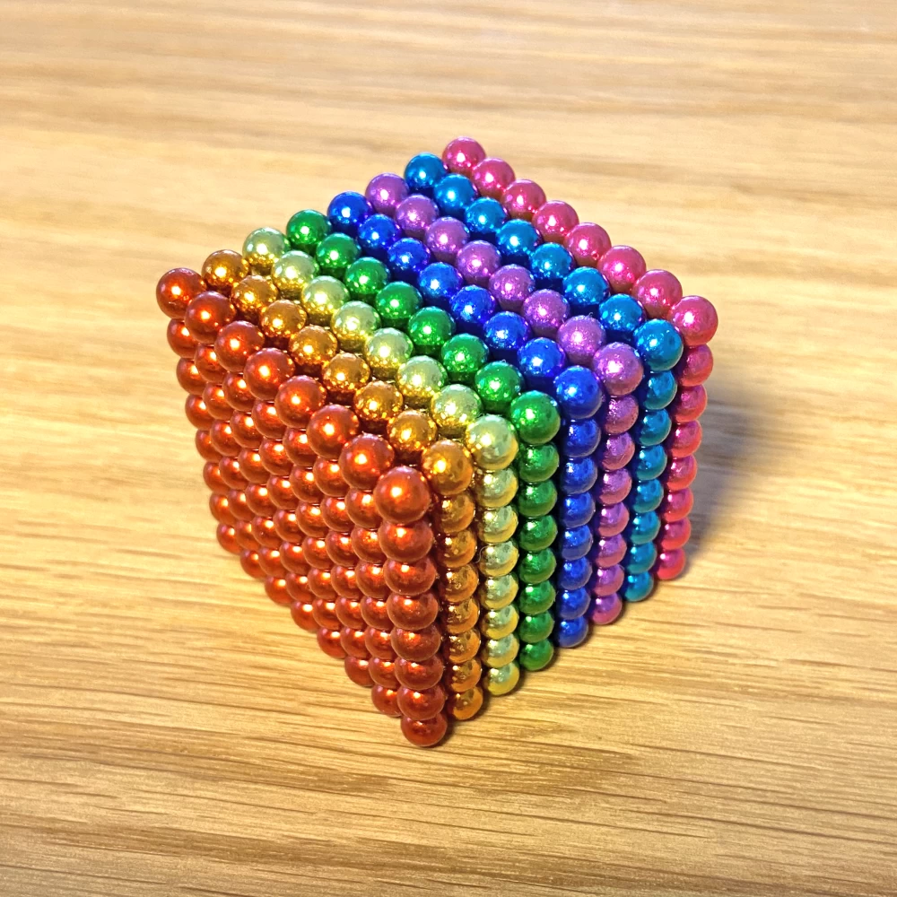 Cube 512 billes magnétiques 4,8 mm